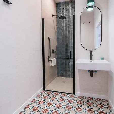 De Diseño Junto A La Ciudad De Ciencias D Valencia